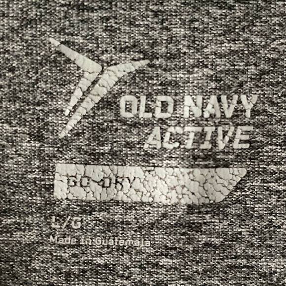 Old Navy Active shirt - Picture 3 of 5